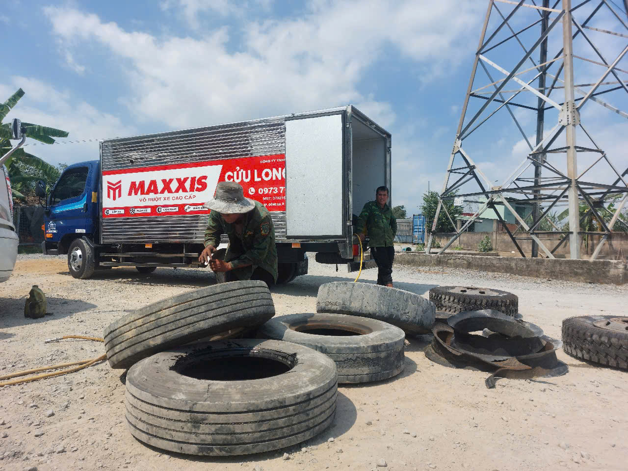 Dịch vụ vá lốp không ruột & có ruột tại Thủ Đức , Phạm Văn Đồng, Làng Đại Học – Bền bỉ, đảm bảo